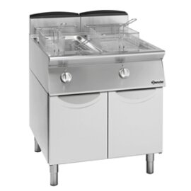 floor standing gas fryer | 2 basins 3 baskets 26 ltr 23 kW (gas) product photo