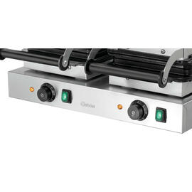 waffle iron | waffle size 160 x 100 x H 32 mm | 4400 watts 230 volts product photo  S