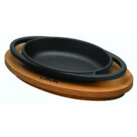 oval plate with a wooden board  • cast iron enamelled black | 150 mm  x 100 mm  H 25 mm product photo