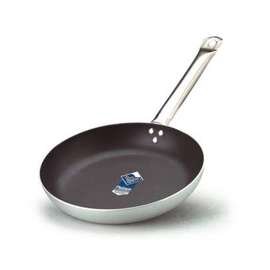 frying pan aluminum 3 mm non-stick coated  Ø 240 mm  H 45 mm • long stainless steel handle product photo