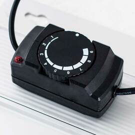 Electric heating element, with control knob, 0.7 kW, 250 x 200 mm (W x D) product photo  S