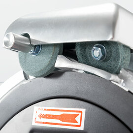 Slicer with non-stick coated stop plate and knife 220 mm Ø product photo  S