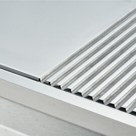Chrome-plated electric griddle as tabletop device, 800x700 mm, ½ smooth/½ grooved grill surface, Series 700 ND product photo  S