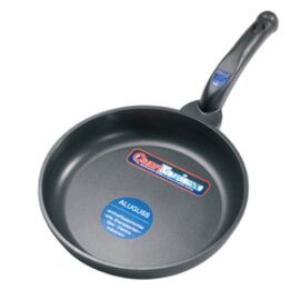 Induction pan made of cast aluminum with non-stick coating, Ø 24 cm, height approx. 4 cm, weight: 0.92 kg - optimal temperature distribution on the ground product photo