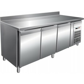 refrigerated table GN3200TN | 417 ltr | 3 solid doors | 1 drawer | upstand product photo